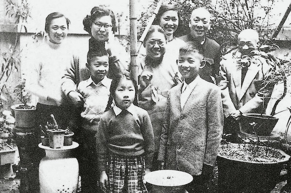 嘉德通訊121期·精彩專題 光輝時(shí)刻 現(xiàn)大千世界脈動(dòng) 趙無(wú)極巔峰時(shí)期創(chuàng)作《06.10.68》